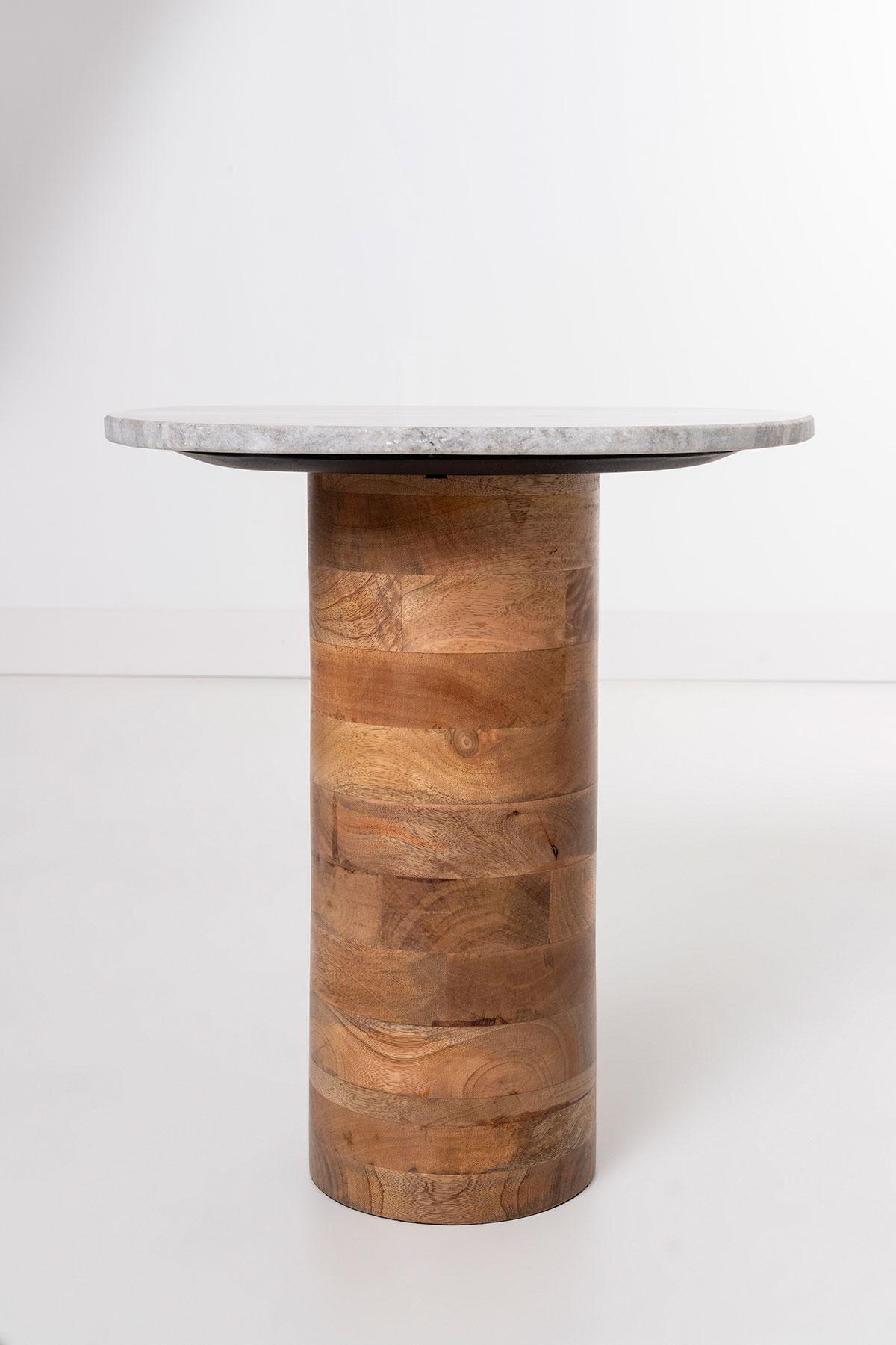 Mesa de Apoio Base Madeira Mangueira e Tampo Mármore - Image 6