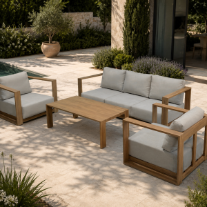 Conjunto de exterior Altea com sofá, 2 cadeirões e mesa de centro em alumínio com efeito madeira e tecido bege.