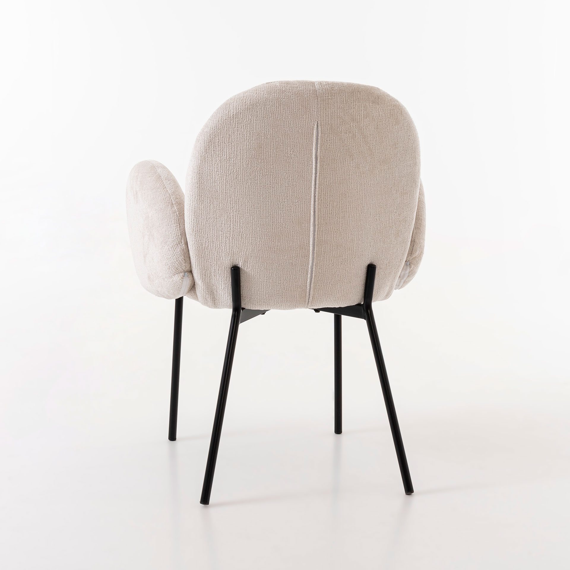Cadeira Margot. Estofada em branco osso. 83×60×61 cm - Image 2