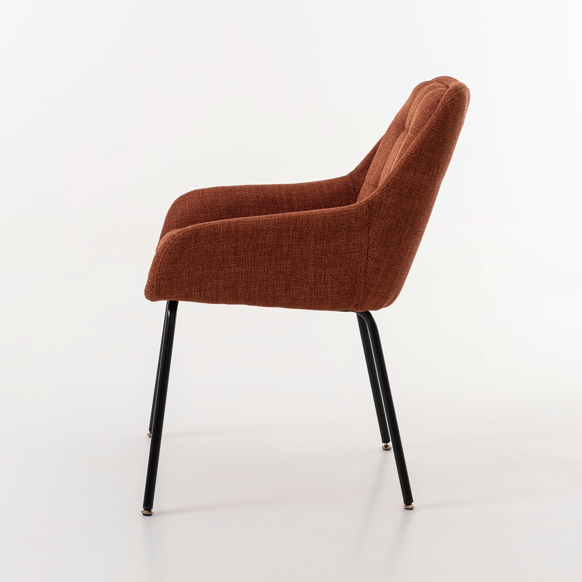 Cadeira Belmont. Estofada em cor caldeira. 83×60×61 cm - Image 2