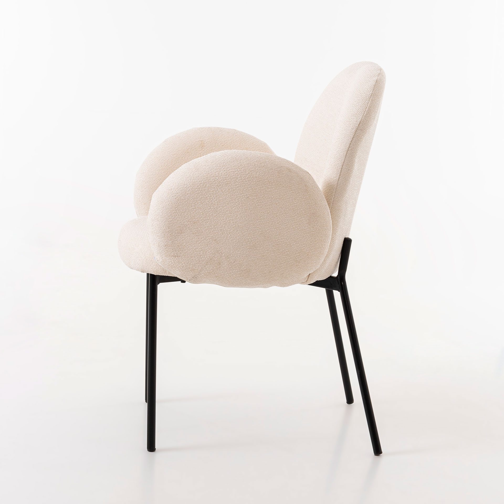 Cadeira Margot. Estofada em bege. 83×60×61 cm - Image 7