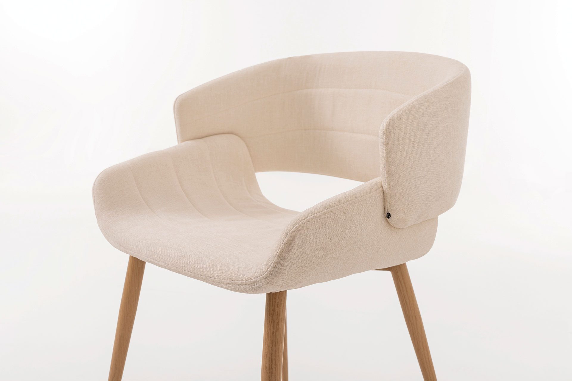 Cadeira Greta. Assento curvado estofado em bege. 77×57×60 cm - Image 7